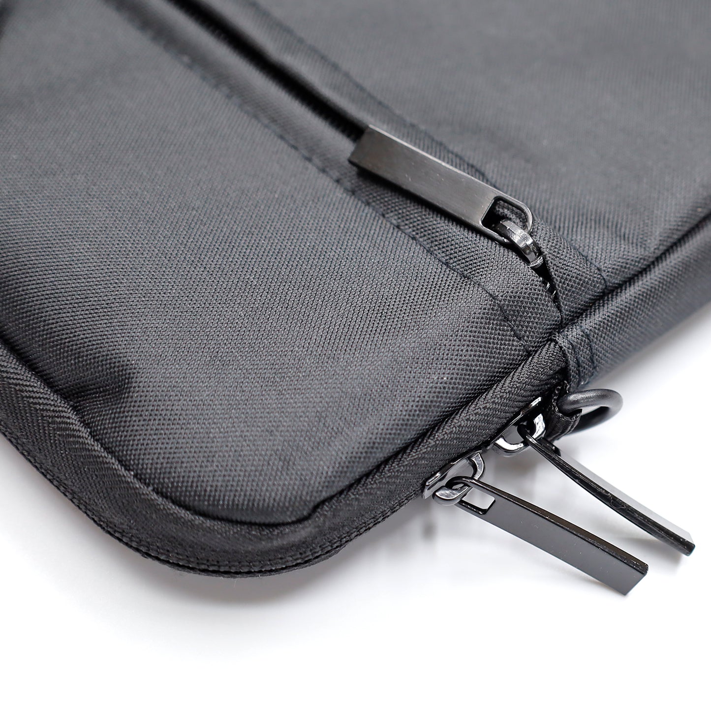 COMECOI  Laptop Shoulder Bag -Sleek, Durable and Water-Repellent Fabric, Lightweight Toploader, Business Casual or School-Black